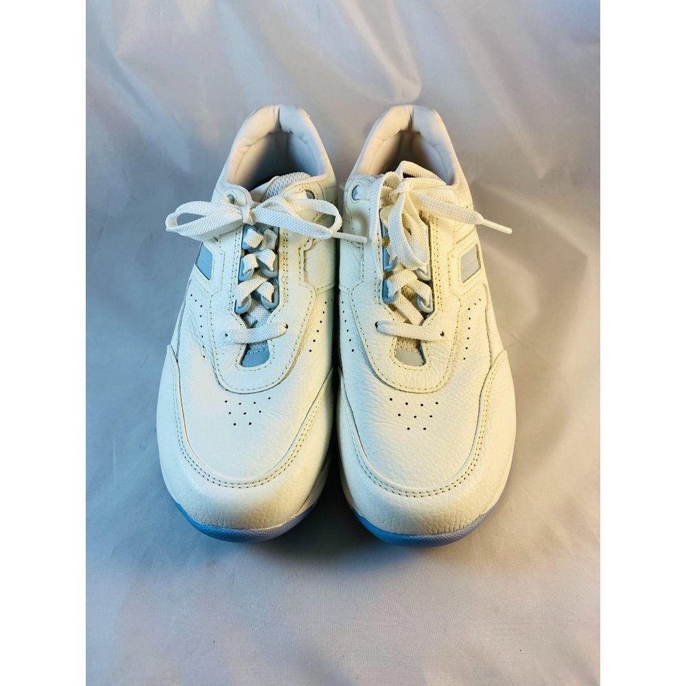 Women’s SAS Tour Sneakers Size 9.5 W Never Worn